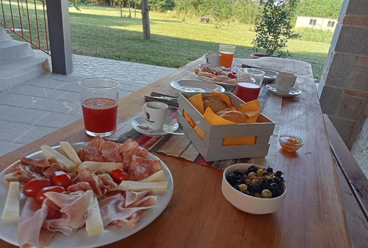 Bed and Breakfast Le Acacie Torreano Esterno foto